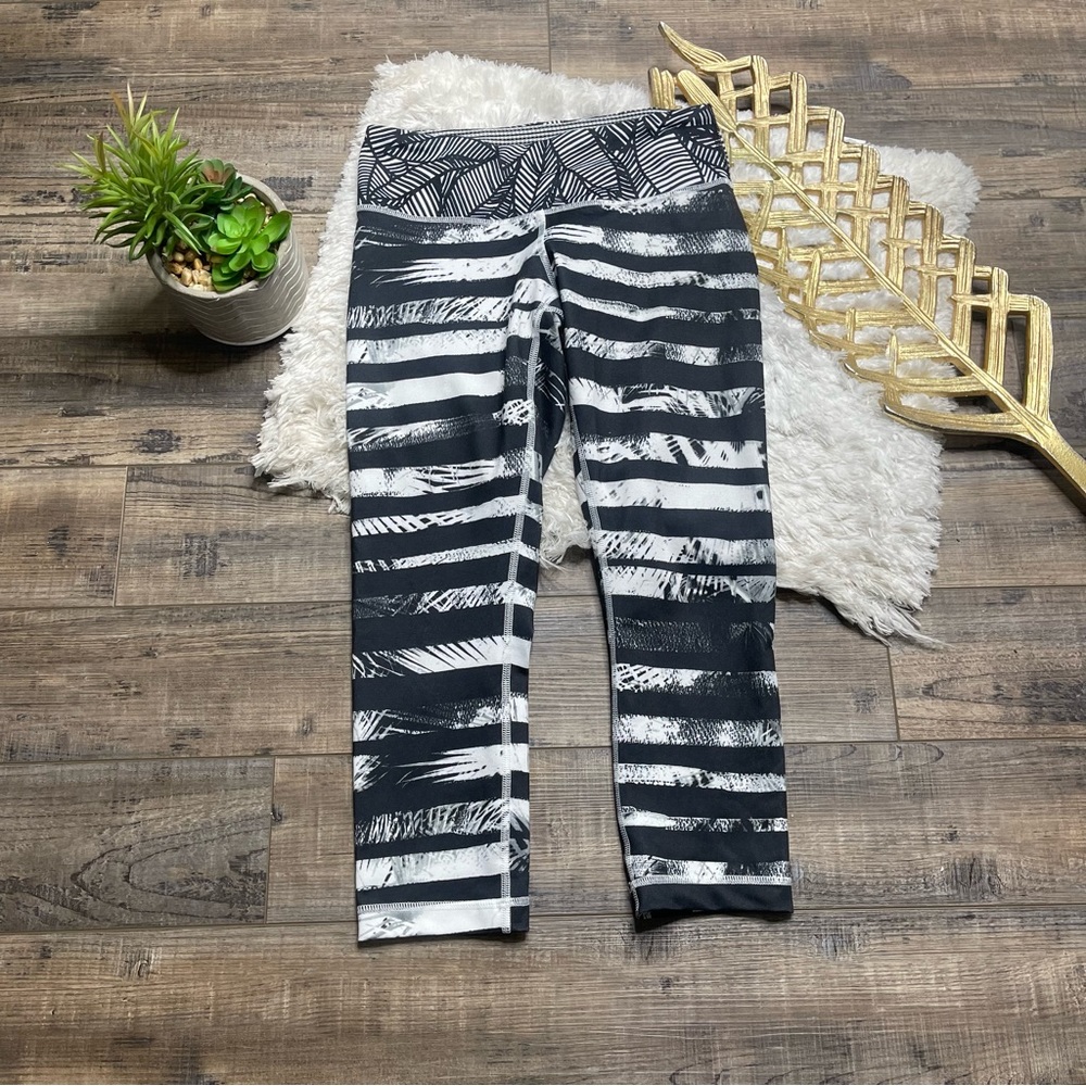 Lululemon Wunder Under Crop Shady Palms Banana Leaf Gingham